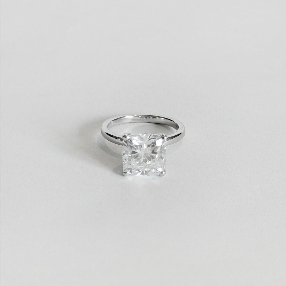 Elegant 4.05 Center Certified LAB  Diamond Ring in 14k
Band sold separately